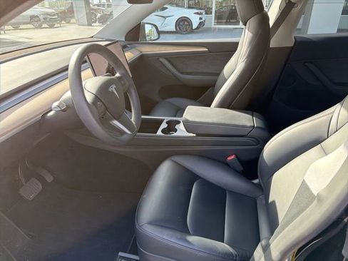 Used 2023 Tesla Model Y Long Range image 6