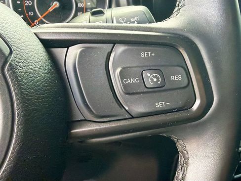 Used 2022 Jeep Wrangler Unlimited Sport AWD/4WD image 32