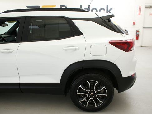 Used 2023 Chevrolet TrailBlazer ACTIV FWD image 6