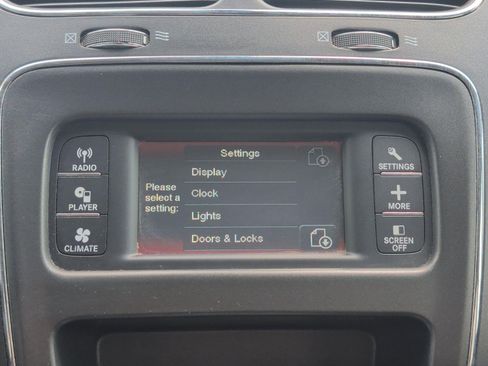 Used 2019 Dodge Journey SE FWD image 18
