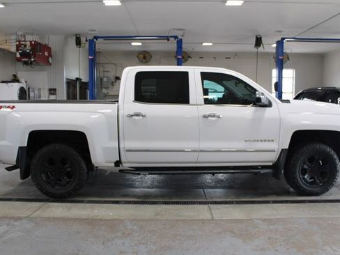 Used 2018 Chevrolet Silverado 1500 LTZ w/ Sport Package AWD/4WD image 10