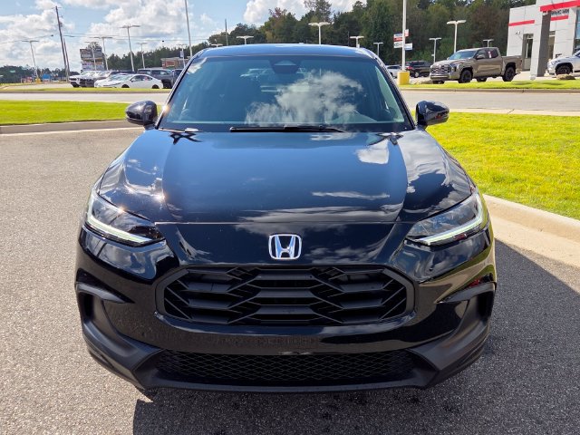 Used 2025 Honda HR-V Sport image 2