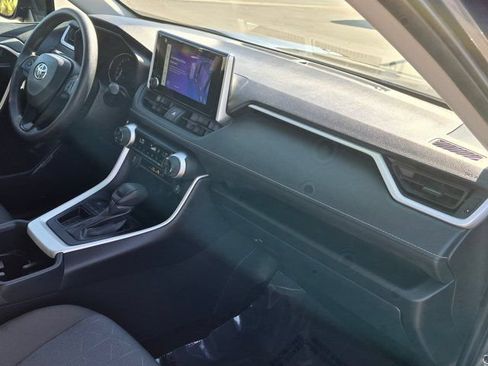 Used 2025 Toyota RAV4 XLE FWD image 6