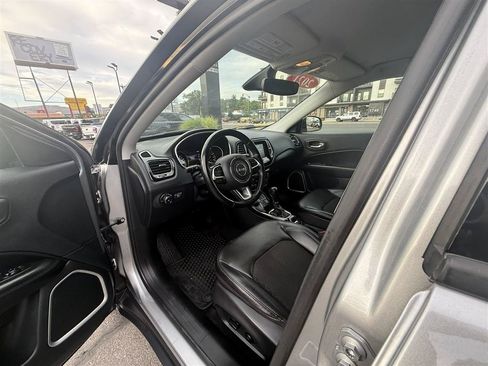 Used 2021 Jeep Compass Latitude AWD/4WD image 16