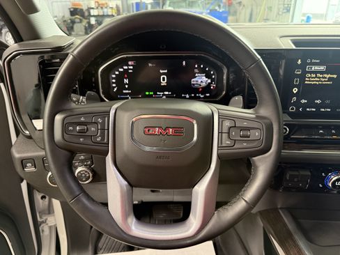Used 2026 GMC Sierra 1500 Elevation AWD/4WD image 17