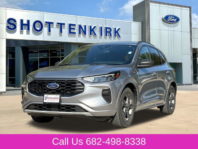 Certified 2024 Ford Escape ST-Line w/ Tech Pack #1 FWD image 3