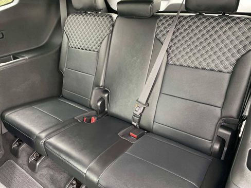 Used 2026 GMC Acadia Denali w/ Super Cruise Package FWD image 26