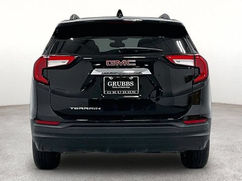 Used 2022 GMC Terrain SLE w/ Driver Convenience Package FWD image 5