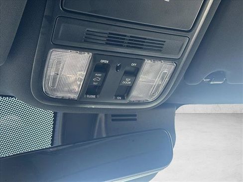Used 2023 Honda Passport EX-L image 19