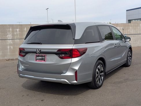 Used 2026 Honda Odyssey EX-L image 2