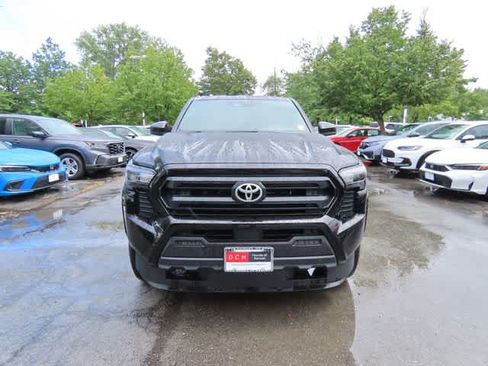 Used 2025 Toyota Tacoma SR w/ SR Upgrade Package AWD/4WD image 6