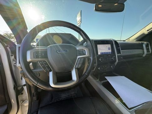 Used 2021 Ford F250 Lariat image 14