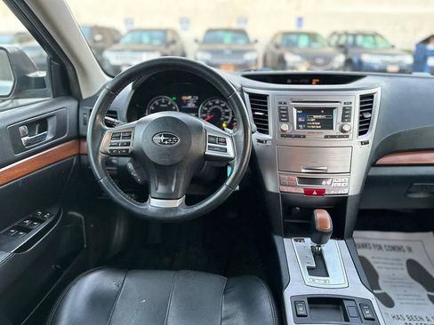 Used 2014 Subaru Outback 2.5i Limited image 34