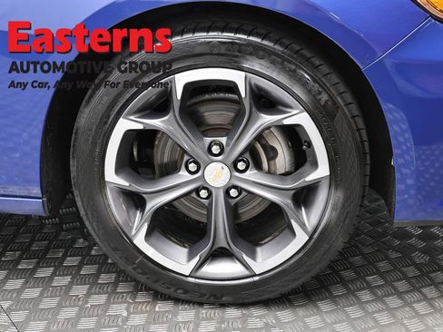 Used 2023 Chevrolet Malibu LT FWD image 31