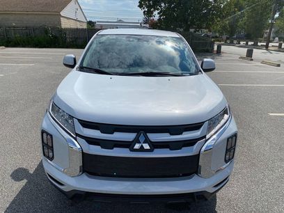 New 2025 Mitsubishi Outlander Sport ES