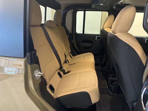 New 2026 Jeep Gladiator Sport image 42