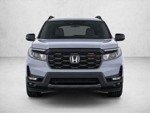 Used 2023 Honda Passport TrailSport image 2