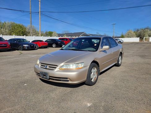 Used 2001 Honda Accord EX image 10