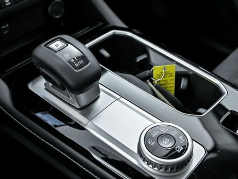 New 2025 Mitsubishi Outlander AWD image 25