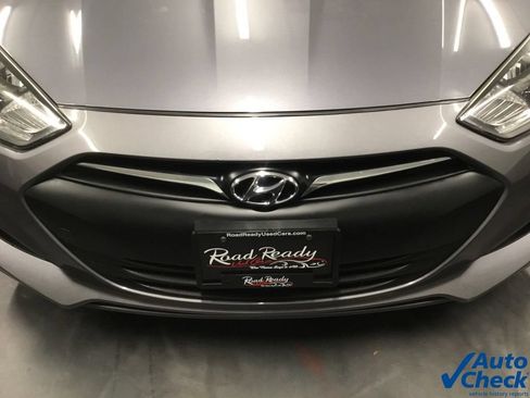 Used 2015 Hyundai Genesis 3.8 RWD image 18