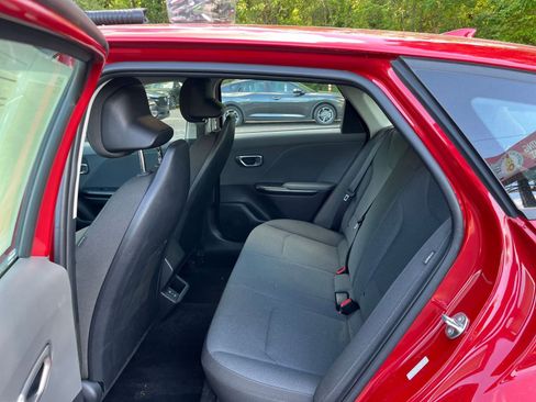 Used 2025 Kia K4 LXS image 25