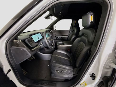 Used 2023 Rivian R1T Adventure image 19