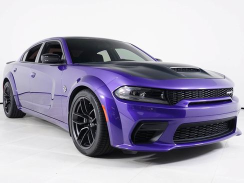 Used 2023 Dodge Charger SRT Hellcat w/ Harman/Kardon Audio Group RWD image 17