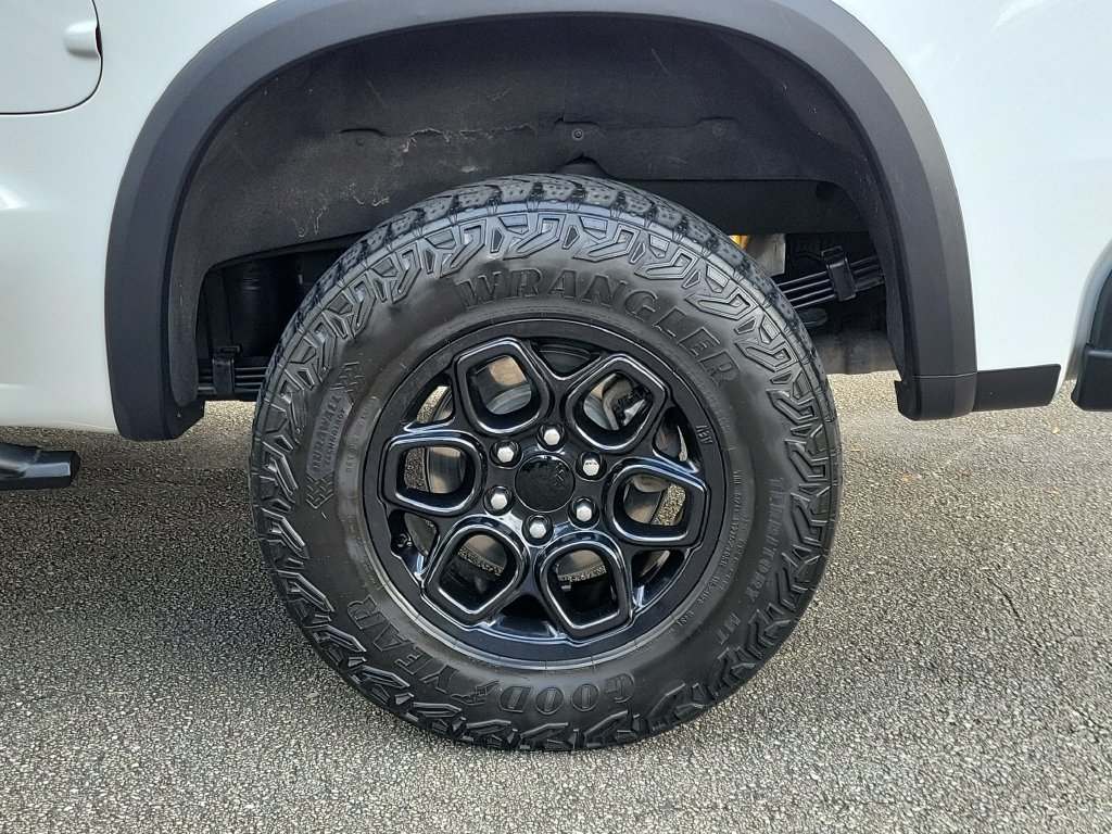 Used 2024 Chevrolet Silverado 1500 ZR2 w/ ZR2 Bison Edition AWD/4WD image 5