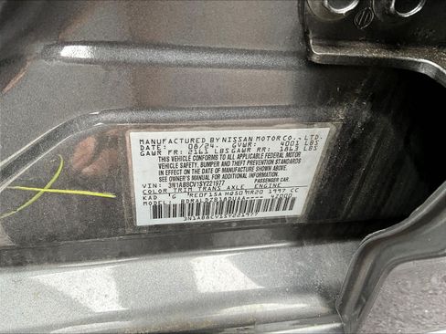 Used 2025 Nissan Sentra SV w/ All-Weather Package FWD image 5