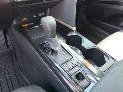 Used 2025 Toyota Camry LE FWD image 27