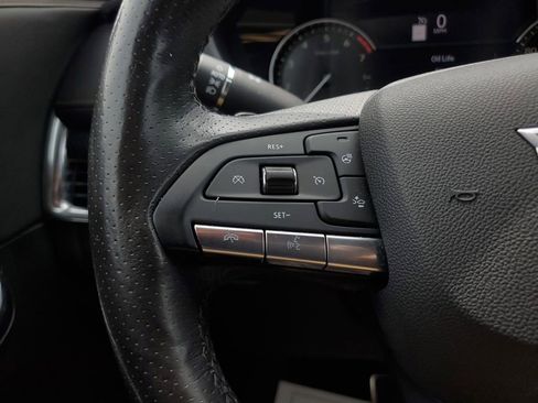 Used 2020 Cadillac XT4 Sport w/ Cold Weather Package FWD image 22