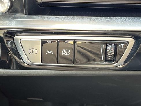 Used 2024 Cadillac Lyriq Tech RWD image 36