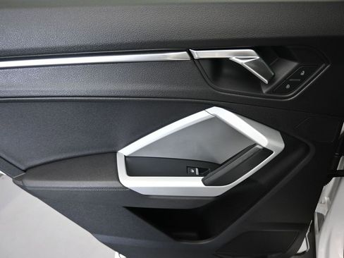 Used 2023 Audi Q3 2.0T Premium image 31