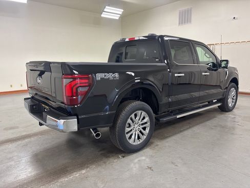 New 2026 Ford F150 Lariat image 8
