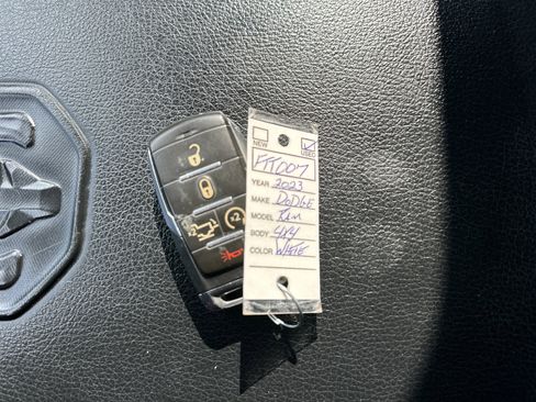 Used 2023 RAM 1500 Laramie image 40