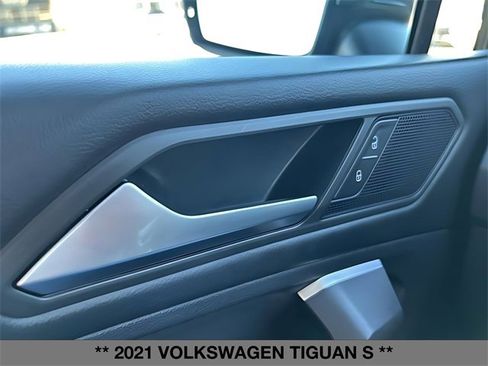Used 2021 Volkswagen Tiguan S image 24