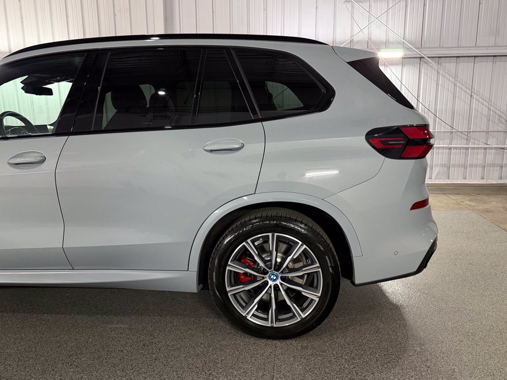 Used 2024 BMW X5 xDrive50e w/ M Sport Package AWD/4WD image 13