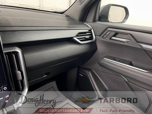 Used 2025 GMC Acadia Elevation FWD image 49