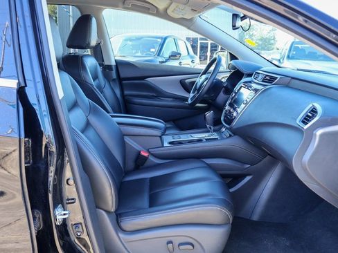 Used 2023 Nissan Murano SV image 8