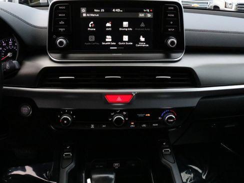 Used 2020 Kia Telluride S image 32