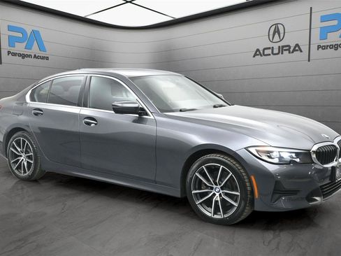 Used 2019 BMW 330i xDrive Sedan w/ Driving Assistance Package image 27