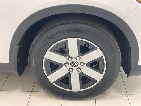 Certified 2024 Honda Prologue EX image 23