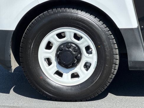 Used 2023 Chevrolet Brightdrop 600 w/ Active Safety Package 2 AWD/4WD image 29