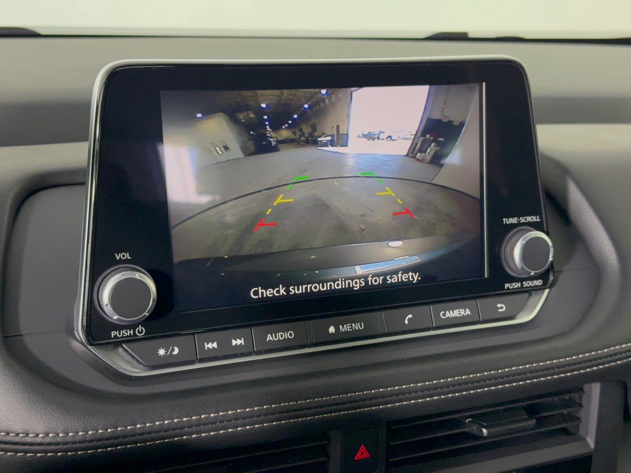 Used 2024 Nissan Rogue S AWD/4WD image 24