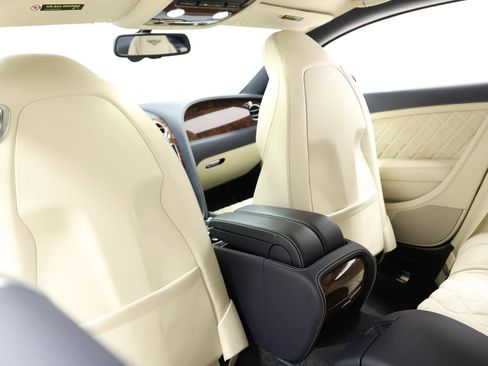 Used 2017 Bentley Continental GT image 44