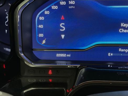 Used 2024 Chevrolet Silverado 2500 LT image 8