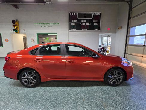 Used 2021 Kia Forte GT-Line w/ GT-Line Premium Package image 5