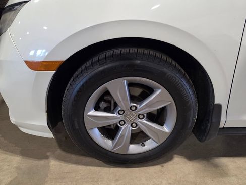 Used 2018 Honda Odyssey EX-L image 3