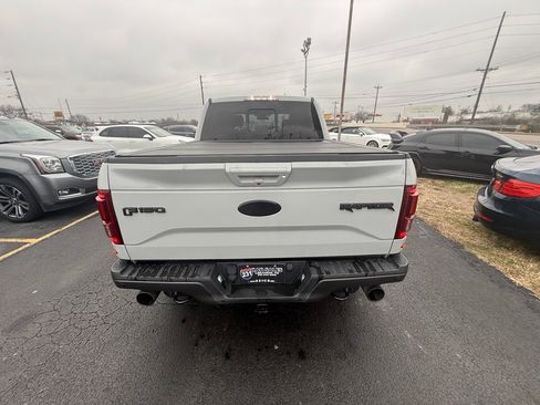 Used 2017 Ford F150 Raptor w/ Equipment Group 802A Luxury image 4