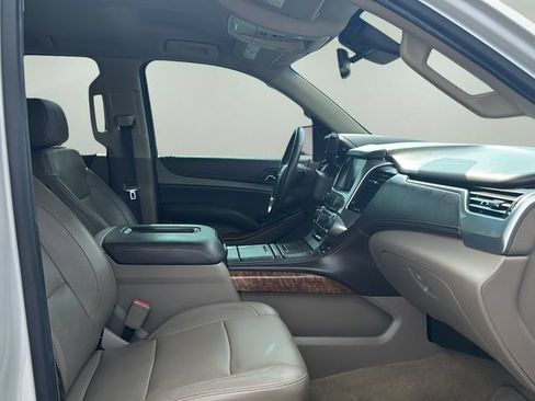 Used 2017 Chevrolet Tahoe Premier RWD image 10